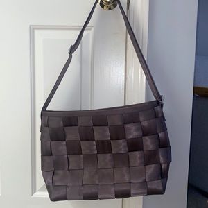 Harvey’s Seatbelt Bag